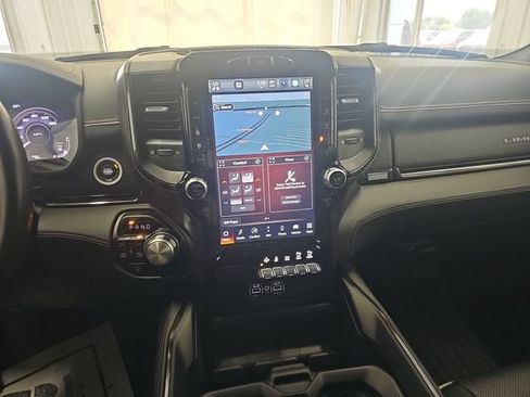 Used 2023 RAM 1500 Limited AWD/4WD image 17