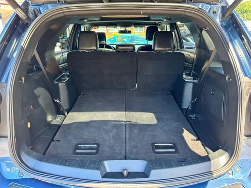 Used 2019 Ford Explorer XLT w/ Equipment Group 202A AWD/4WD image 38