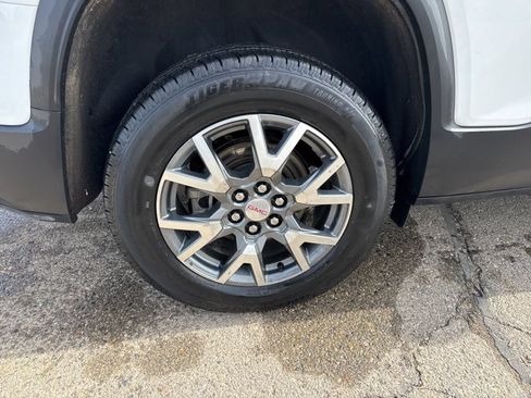 Used 2023 GMC Acadia SLT AWD/4WD image 21