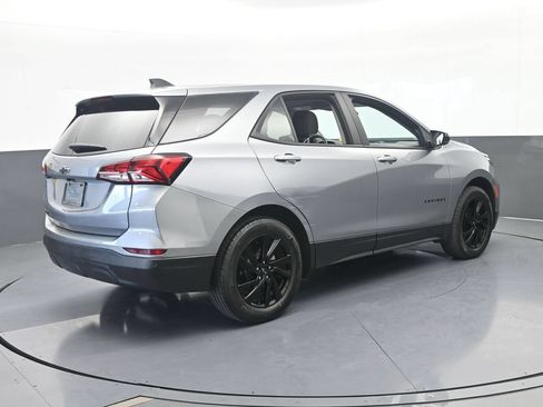 Used 2024 Chevrolet Equinox LS w/ LS Convenience Package FWD image 6