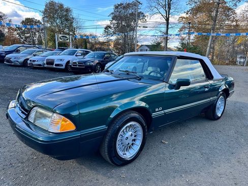 Used 1990 Ford Mustang LX image 1