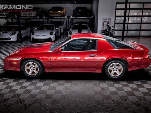 Used 1989 Chevrolet Camaro IROC-Z RWD image 66