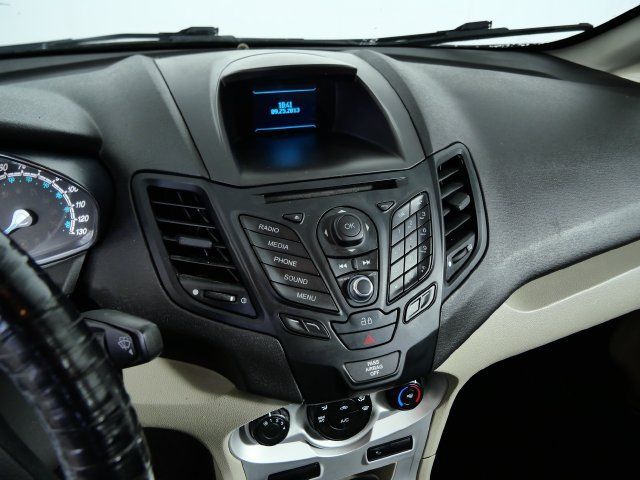 Used 2014 Ford Fiesta SE FWD image 20