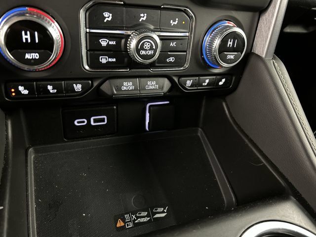 Used 2024 GMC Yukon XL SLT AWD/4WD image 20
