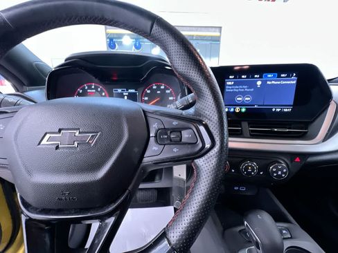 Used 2024 Chevrolet Trax RS w/ Driver Confidence Package FWD image 21