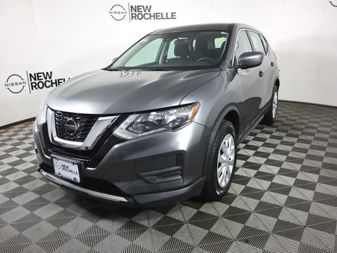Used 2019 Nissan Rogue S AWD/4WD image 3