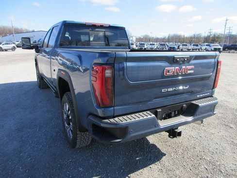 New 2026 GMC Sierra 2500 Denali w/ Denali Reserve Package AWD/4WD image 8