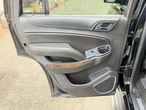 Used 2017 Chevrolet Tahoe LT image 35