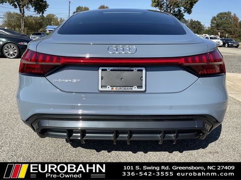 Used 2024 Audi e-tron GT Premium Plus image 4