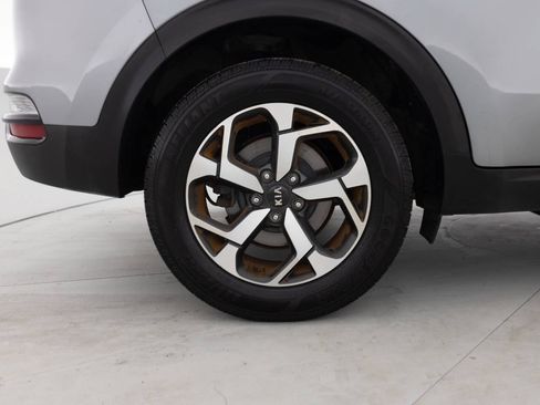 Used 2021 Kia Sportage LX AWD/4WD image 19