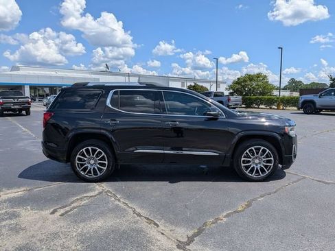 Used 2023 GMC Acadia Denali w/ Denali Ultimate Package FWD image 2