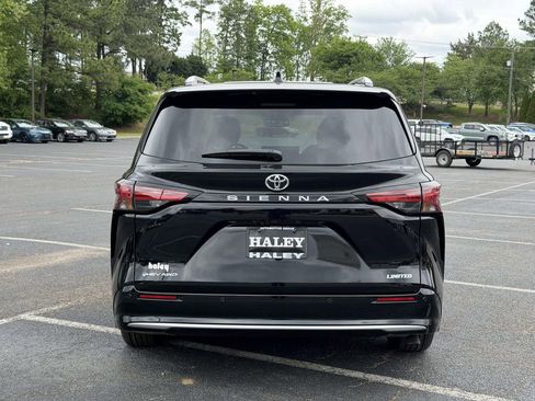New 2026 Toyota Sienna Limited AWD/4WD image 20
