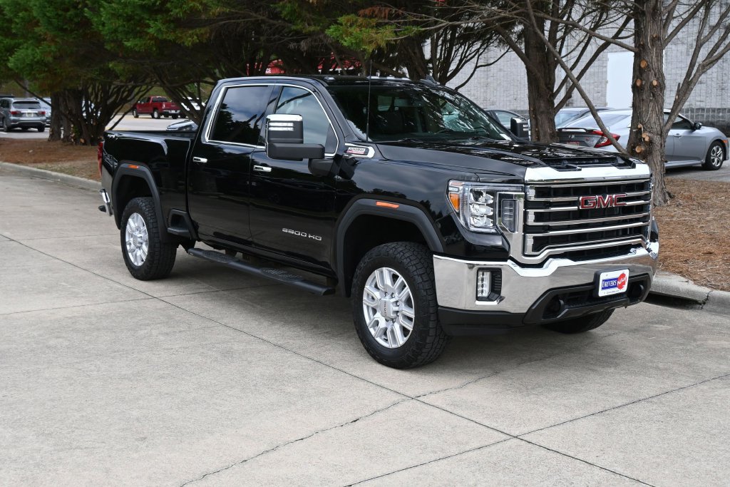 Used 2022 GMC Sierra 3500 SLT w/ SLT Convenience Package AWD/4WD image 2
