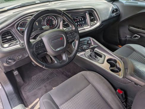Used 2018 Dodge Challenger SXT RWD image 12