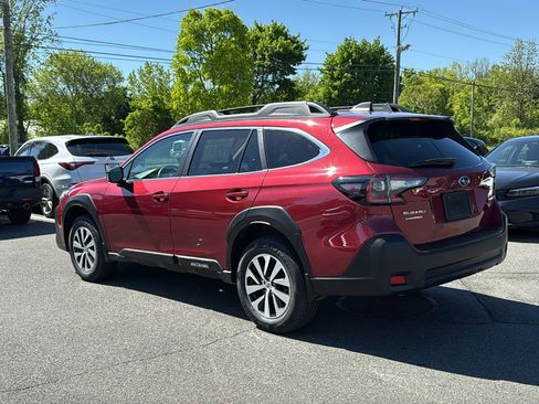 Used 2023 Subaru Outback Premium AWD/4WD image 8