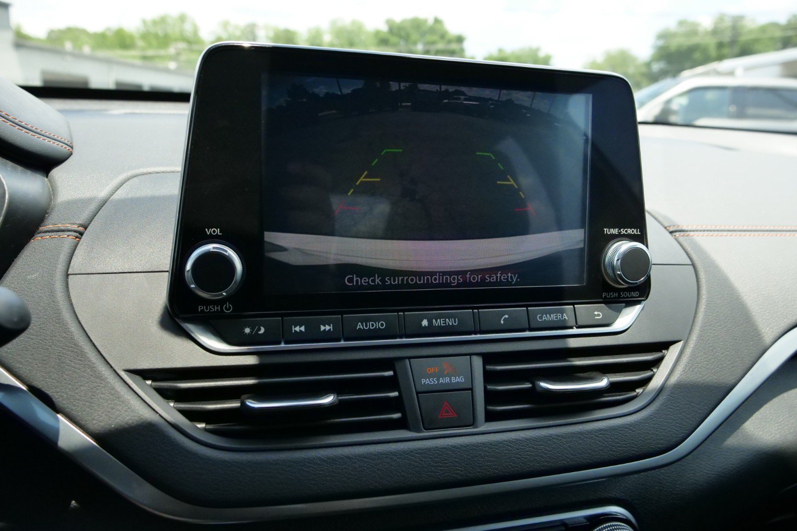 Used 2020 Nissan Altima 2.5 SR FWD image 10