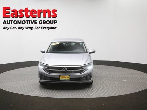 Used 2024 Volkswagen Jetta SE FWD image 51
