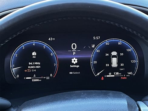 Used 2024 Toyota Highlander Limited image 13