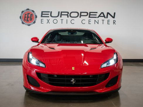 Used 2020 Ferrari Portofino RWD image 36