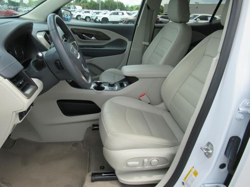 Used 2023 GMC Terrain Denali AWD/4WD image 19