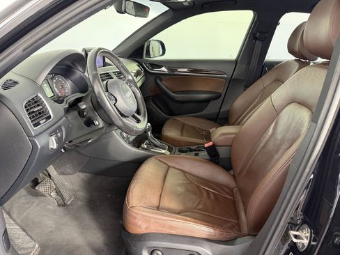 Used 2016 Audi Q3 2.0T Premium Plus w/ Technology Package image 5