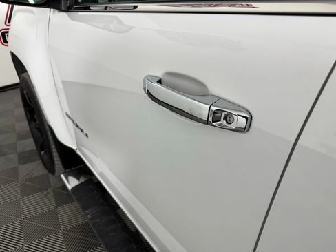 Used 2018 GMC Canyon Denali image 24