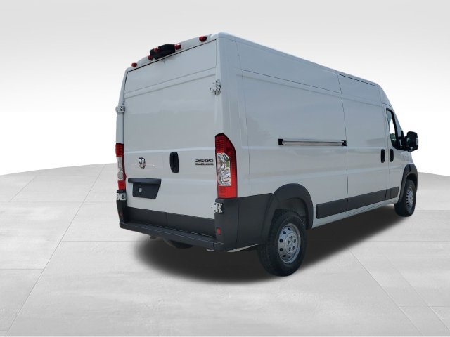 Used 2025 RAM ProMaster 2500 w/ Convenience Group FWD image 4
