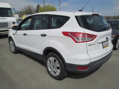 Used 2016 Ford Escape S FWD image 3