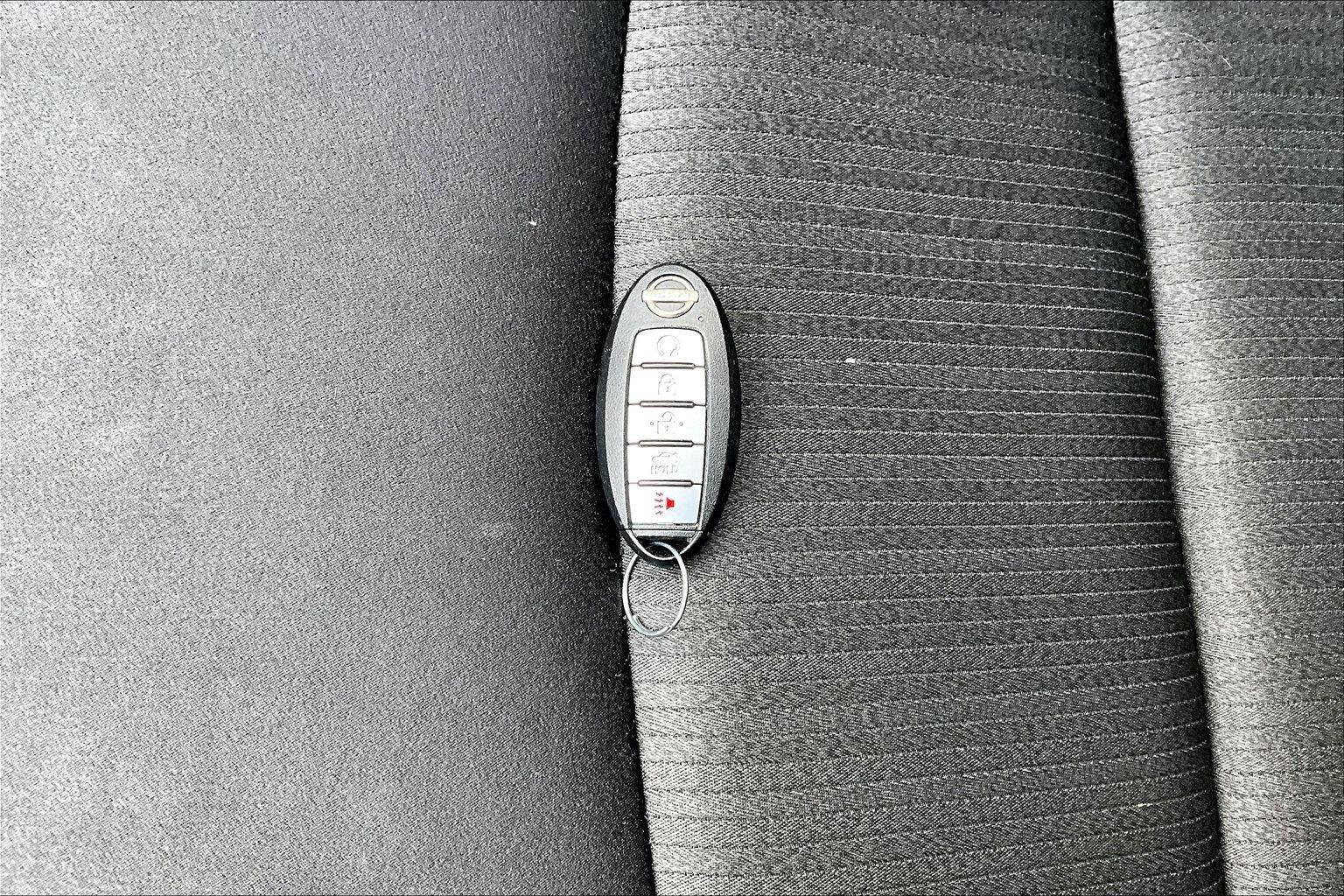 Used 2025 Nissan Altima 2.5 SV FWD image 34