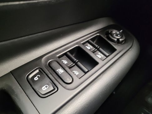 Used 2019 Jeep Renegade Altitude w/ Quick Order Package 22M image 27