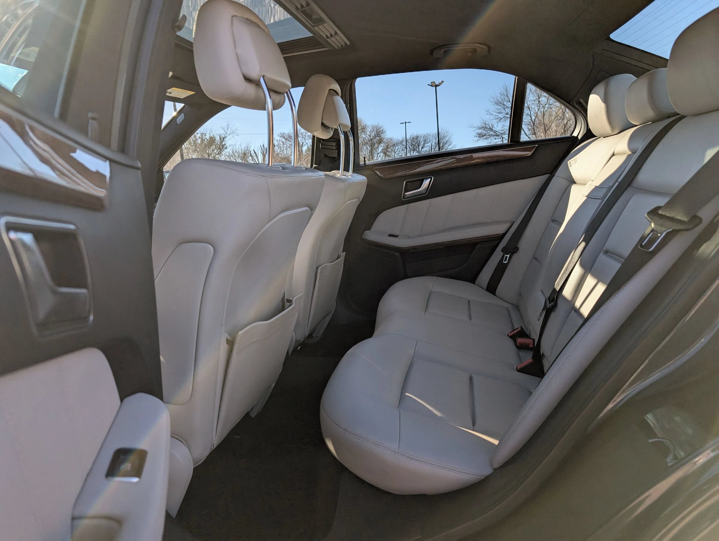 Used 2013 Mercedes-Benz E 350 Sedan image 15