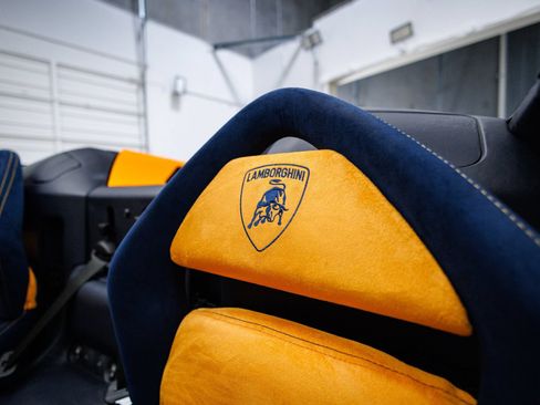 Used 2005 Lamborghini Murcielago Roadster AWD/4WD image 29