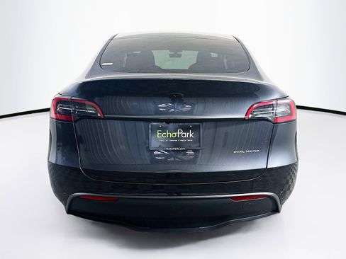 Used 2024 Tesla Model Y Long Range AWD/4WD image 7
