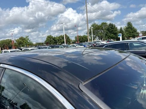Used 2018 Lincoln MKX Reserve w/ Lincoln MKX Climate Package AWD/4WD image 4