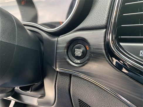 Used 2019 Jeep Grand Cherokee Limited X image 28