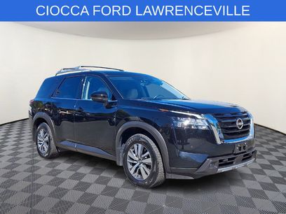 Used 2023 Nissan Pathfinder SL