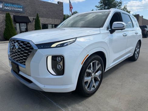 Used 2021 Hyundai Palisade Limited FWD image 1
