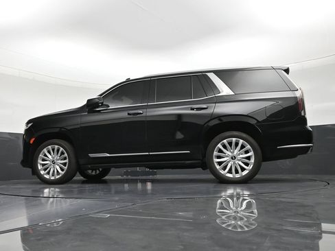 Used 2024 Cadillac Escalade Luxury RWD image 21