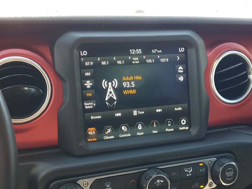 Used 2022 Jeep Wrangler Unlimited Rubicon AWD/4WD image 22
