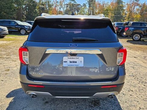 Used 2023 Ford Explorer Limited w/ Equipment Group 301A image 12
