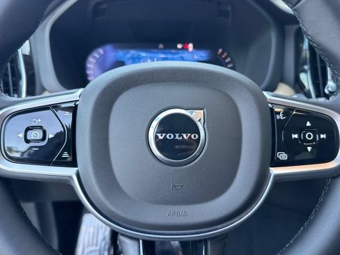 Certified 2026 Volvo XC60 B5 Core w/ Climate Package PRO AWD/4WD image 25