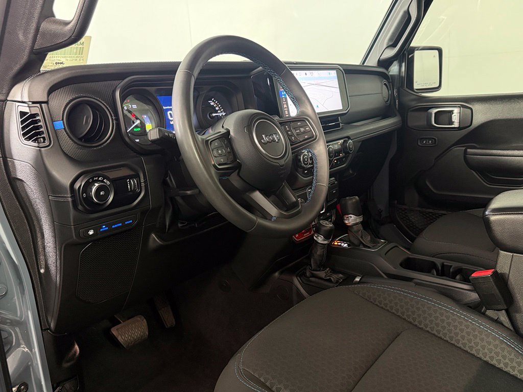 Used 2024 Jeep Wrangler Unlimited Rubicon 4xe w/ Capability Package AWD/4WD image 15