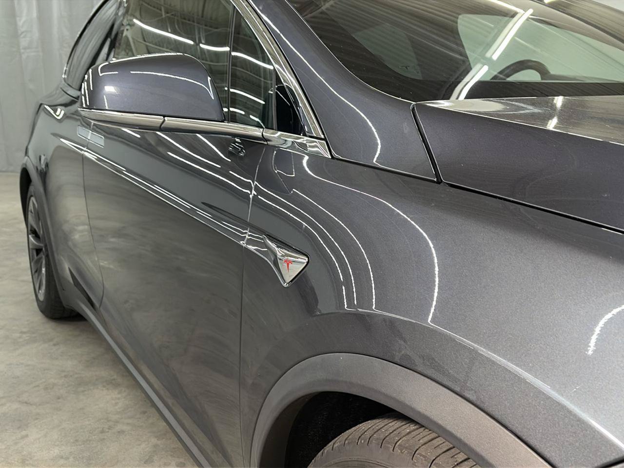 Used 2018 Tesla Model X 75D AWD/4WD image 5