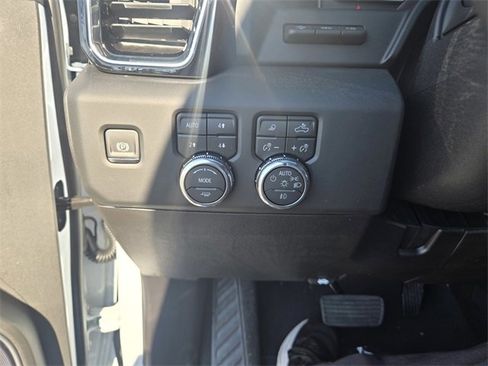 New 2026 GMC Sierra 2500 Denali Ultimate image 21