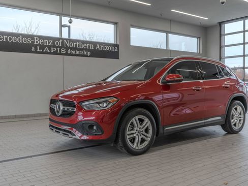 Certified 2021 Mercedes-Benz GLA 250 4MATIC image 3