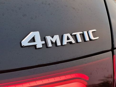 Used 2023 Mercedes-Benz GLC 300 4MATIC image 29