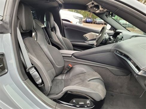 Used 2024 Chevrolet Corvette Stingray Preferred Cpe w/ 2LT image 23