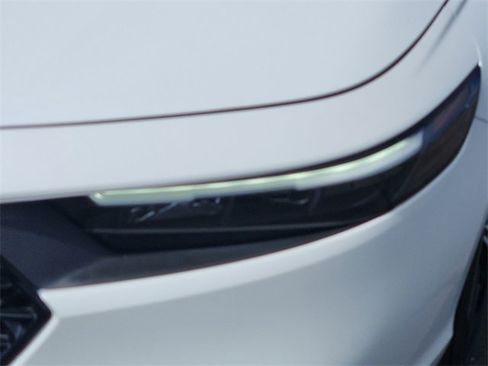 Used 2024 Honda Accord Sport image 9