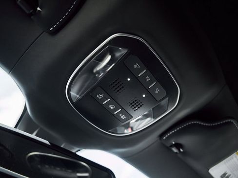 Used 2019 Ferrari 812 Superfast image 66