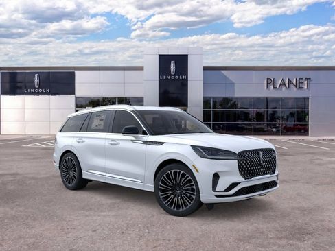 New 2026 Lincoln Aviator Black Label w/ Dynamic Handling Package AWD/4WD image 7